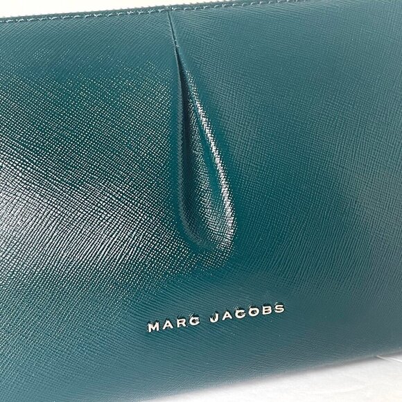 Marc Jacobs Crossbody Small Clutch Green Gray Leather Pleated Two Tone - Picture 8 of 9